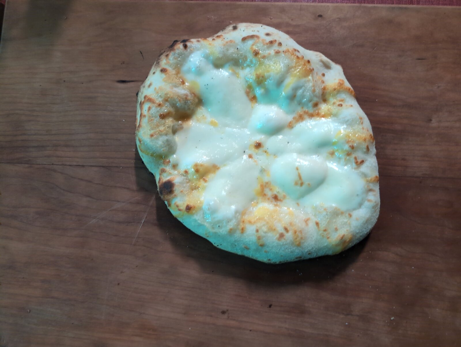 Honey and cheese pizza at Guest House Kurotaki